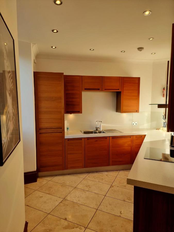 Luxury 2 Bedroom City Centre Apartment With Panoramic Views And High Ceilings Aberdeen Exterior photo