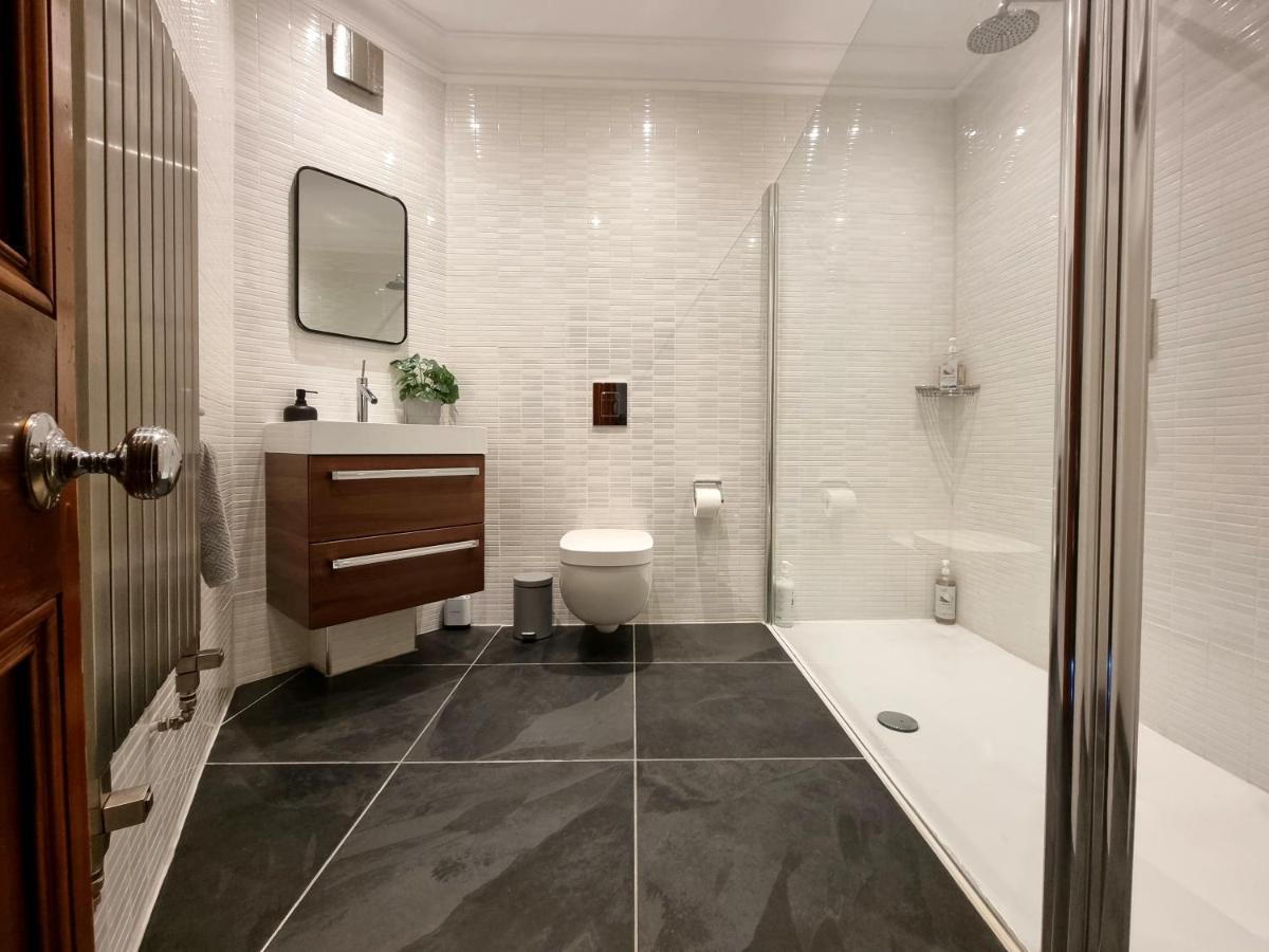 Luxury 2 Bedroom City Centre Apartment With Panoramic Views And High Ceilings Aberdeen Exterior photo